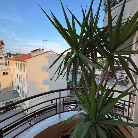 Proche Et Hippodrome شقة